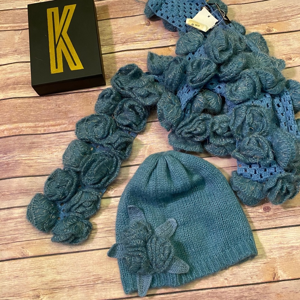 BETSY JOHNSON Blue Hat/Scarf set - Picture 4 of 4